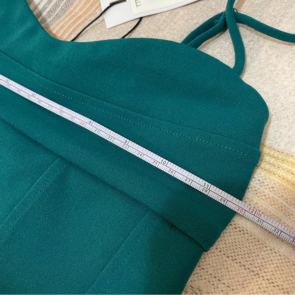 NWT Dynamite XXS Dark Green Cropped Tank Top - Picture 3 of 5